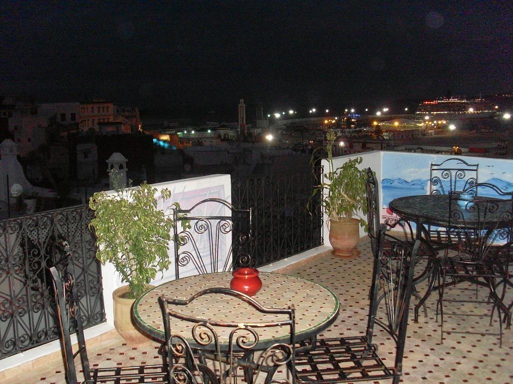 The Medina Hostel Tangier Bagian luar foto
